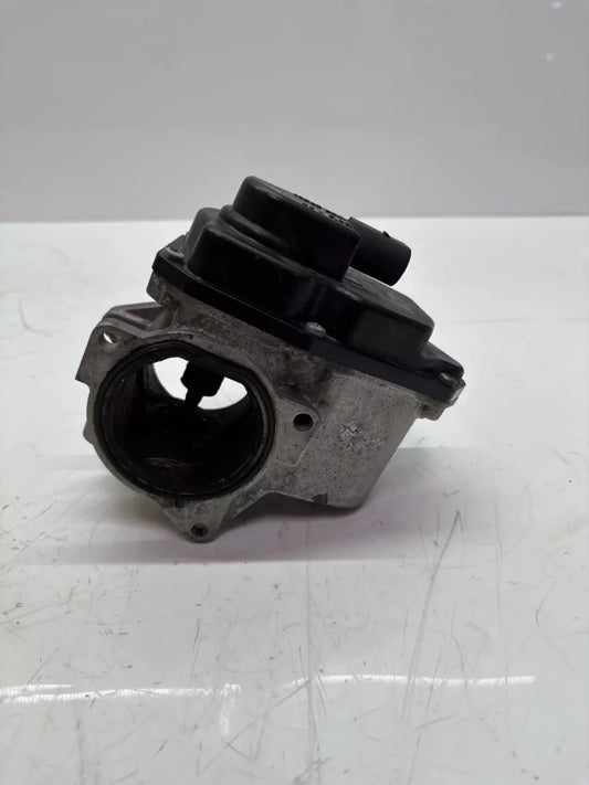 Válvula EGR Válvula de recirculación de gases de escape Volkswagen 2.0 TDI CBDC CBD 03L131501G