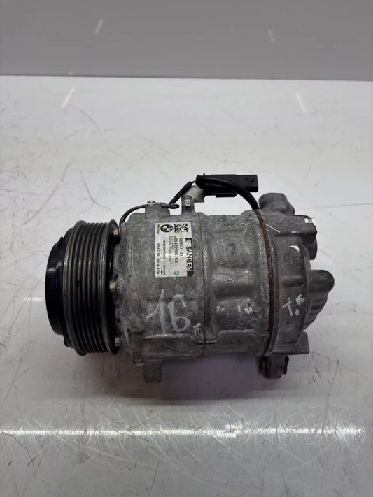 Compresor de aire acondicionado BMW Serie 5 G30 G31 3.0 540 i B58B30A B58 6822847