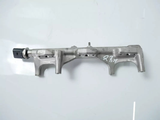 Rail inyector MINI Cooper F55 F56 1.5 B38A15A B38 7639975