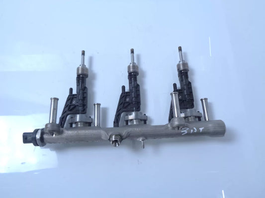 Riel inyector BMW Mini F55 F56 F57 1.5 B38A15A B38 8665631