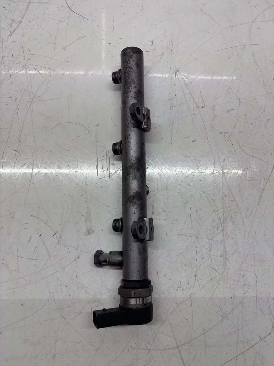 Tubo de raíl Audi A4 B8 3.0 TDI Quattro CAPA CAP 059130090AJ