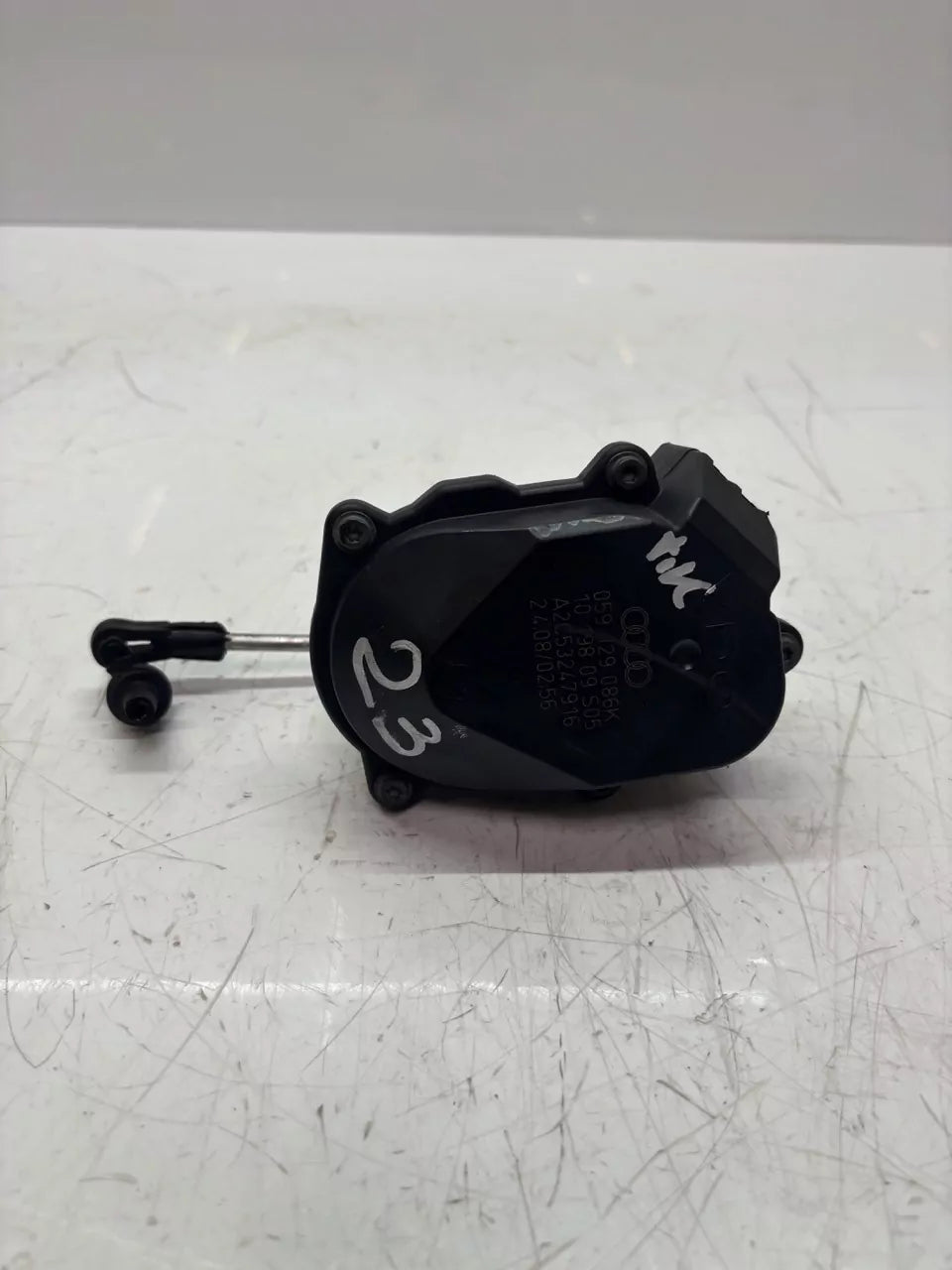 Elemento de control Audi A4 B8 3.0 TDI Quattro CAPA CAP 059129086K