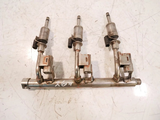 Rampa inyectora Ford Focus MK3 1.0 EcoBoost M1DD 0261500556