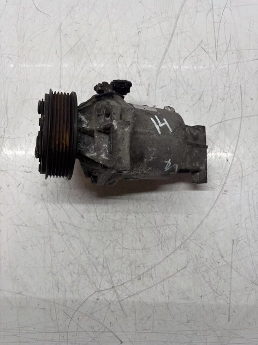 Compresor de aire acondicionado Nissan Juke 1.6 DIG-T Nismo MR16DDT 926001KC3C