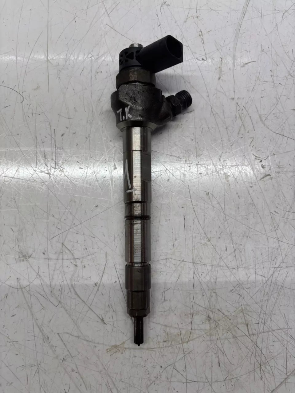 Boquilla de inyección Audi A6 C7 2.0 TDI DDDA DDD 04L130277AE