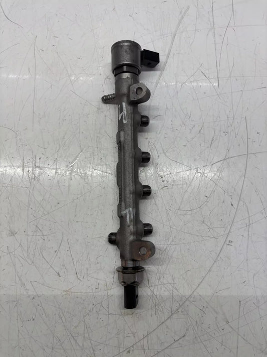 Tubo de raíl Audi A6 C7 2.0 TDI DDDA DDD 04L289G