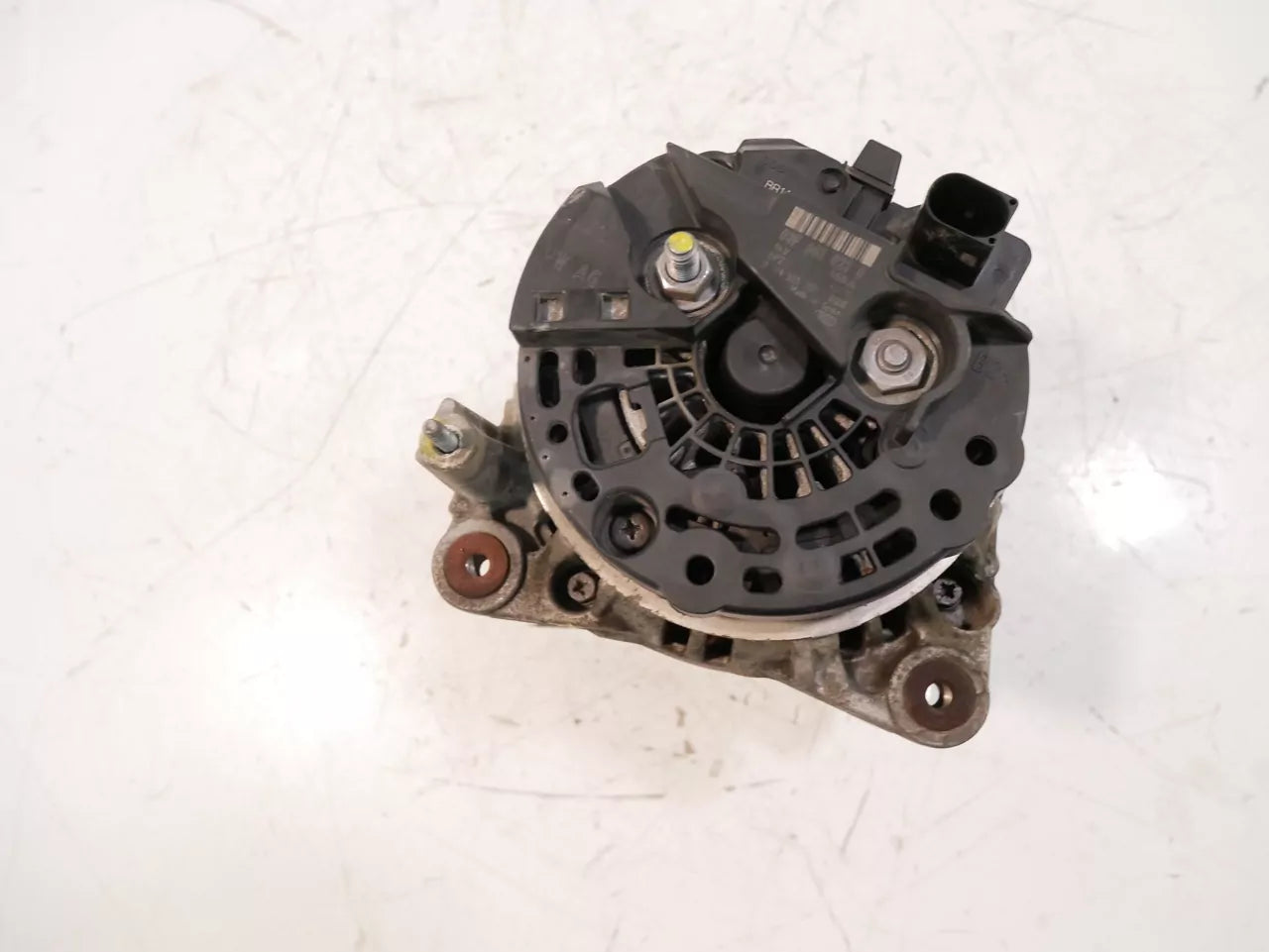 Alternador Skoda Audi Volkswagen A3 Octavia Golf 1.2 TSI CBZB CBZ 03F903023D
