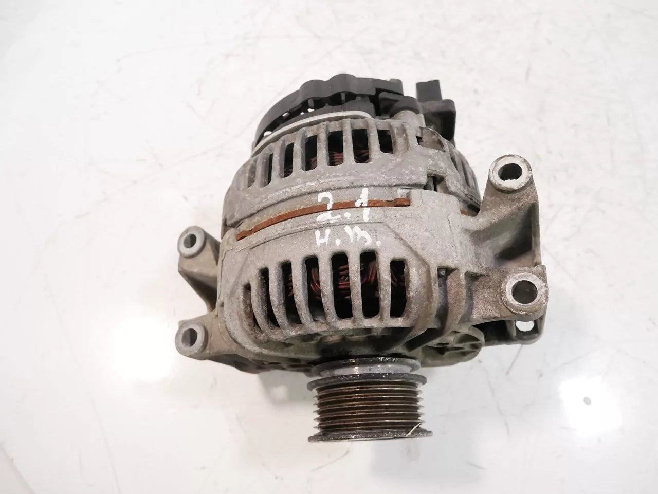 Alternador Volkswagen Scirocco 2.0 TFSI CAWB CAW 06B903016AB