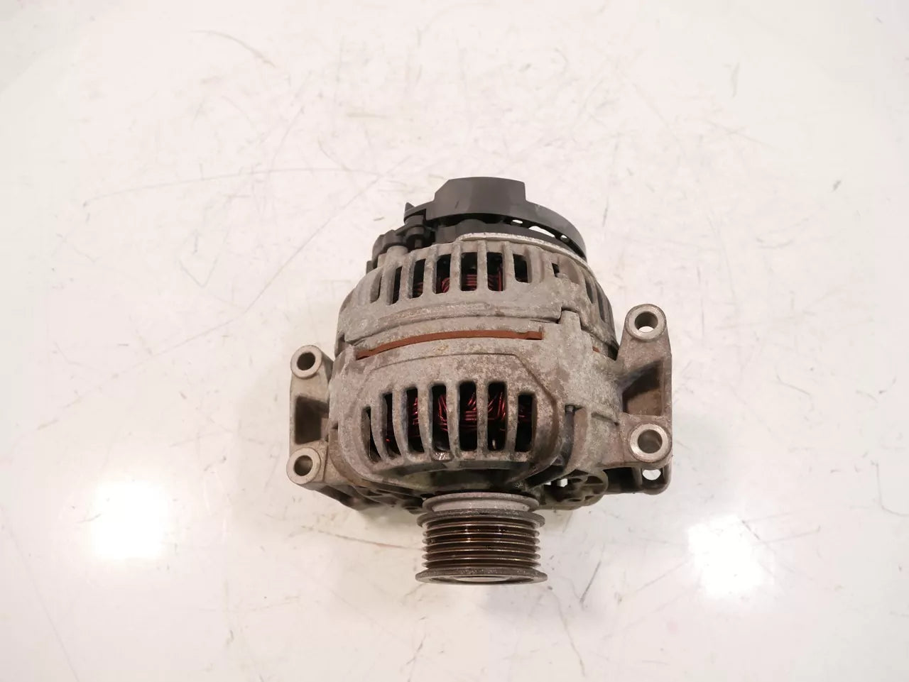 Alternador Volkswagen Scirocco 2.0 TFSI CAWB CAW 06B903016AB