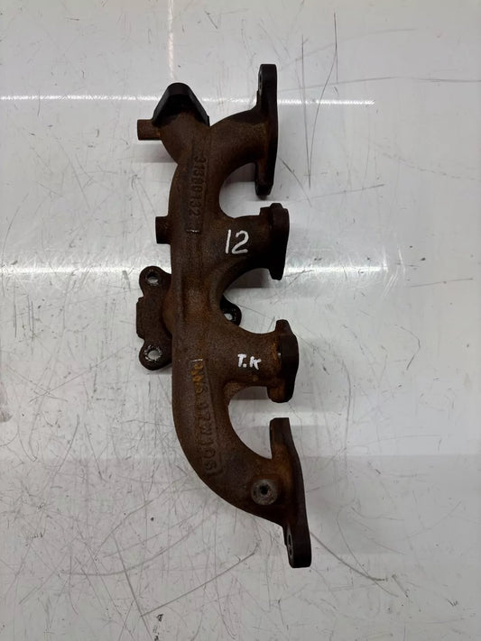 Colector de escape Volvo V40 526 2.0 D2 D4204T8 31380132