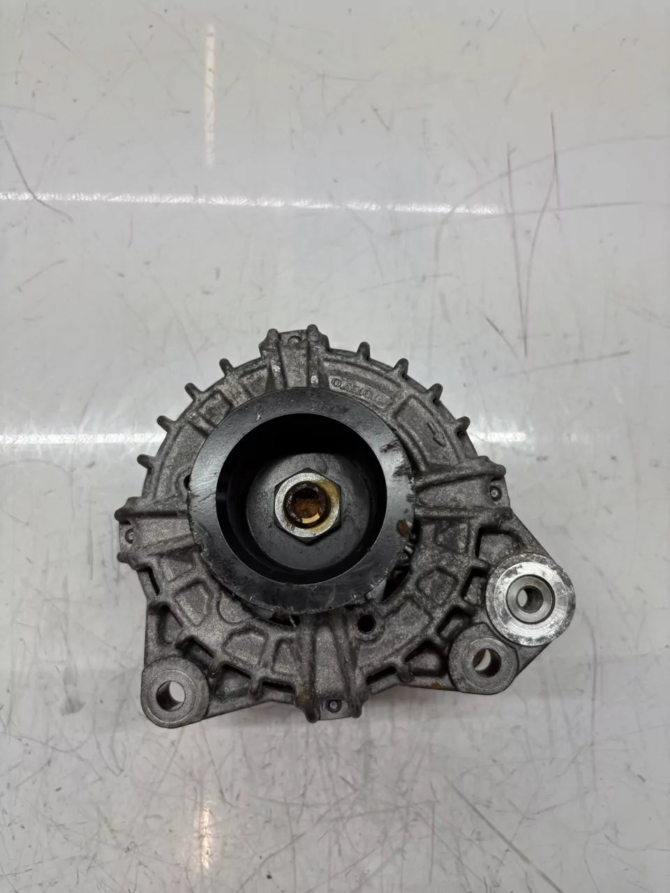 Alternador Volvo V40 526 2.0 D2 D4204T8 30659580