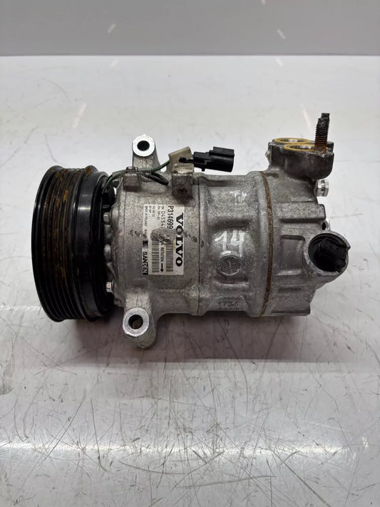 Compresor de aire acondicionado Volvo V40 526 2.0 D2 D4204T8 36010255