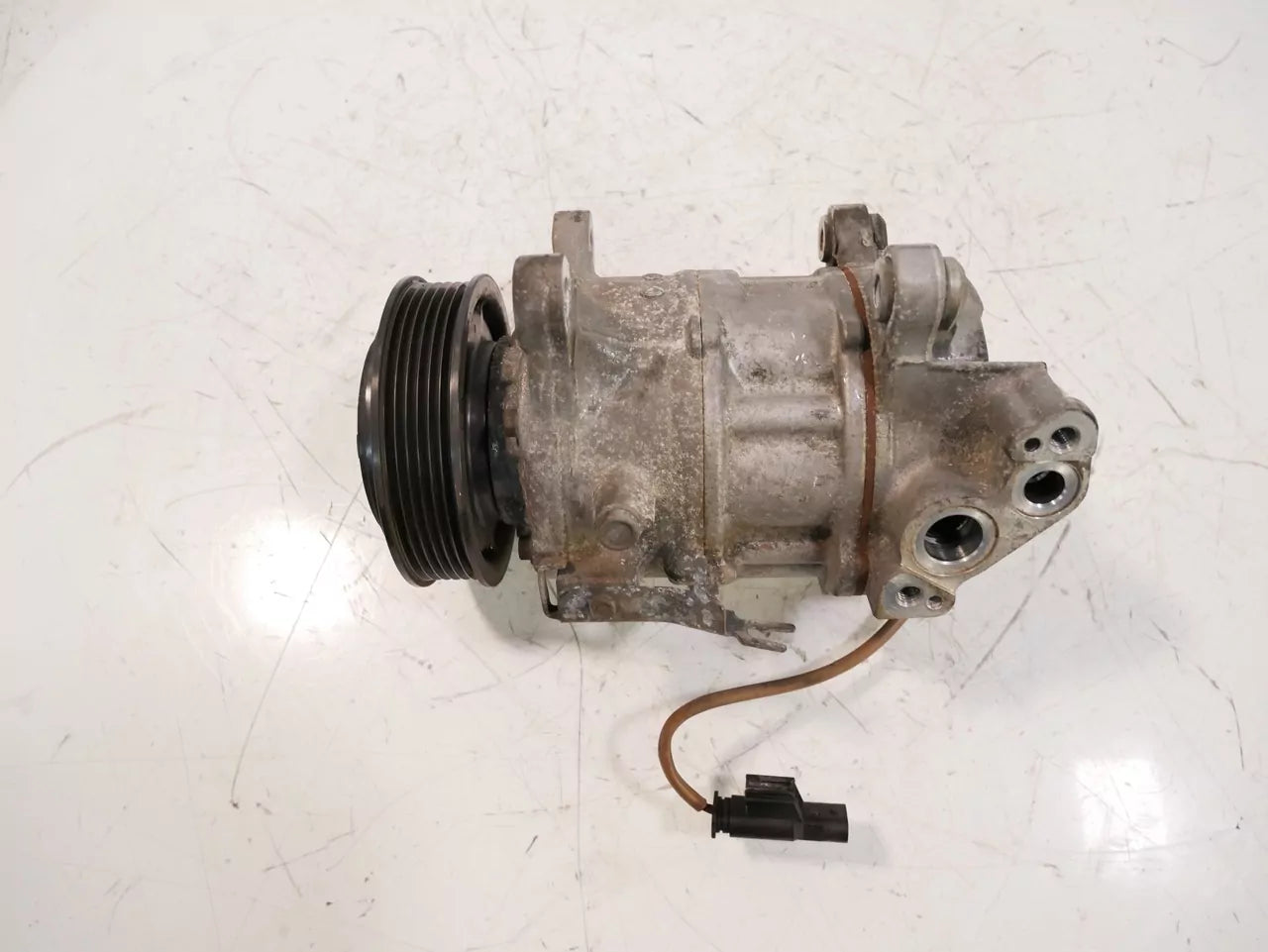 Compresor de aire acondicionado BMW Serie 3 F30 2.0 320 i xDrive B48B20A B48 9299329