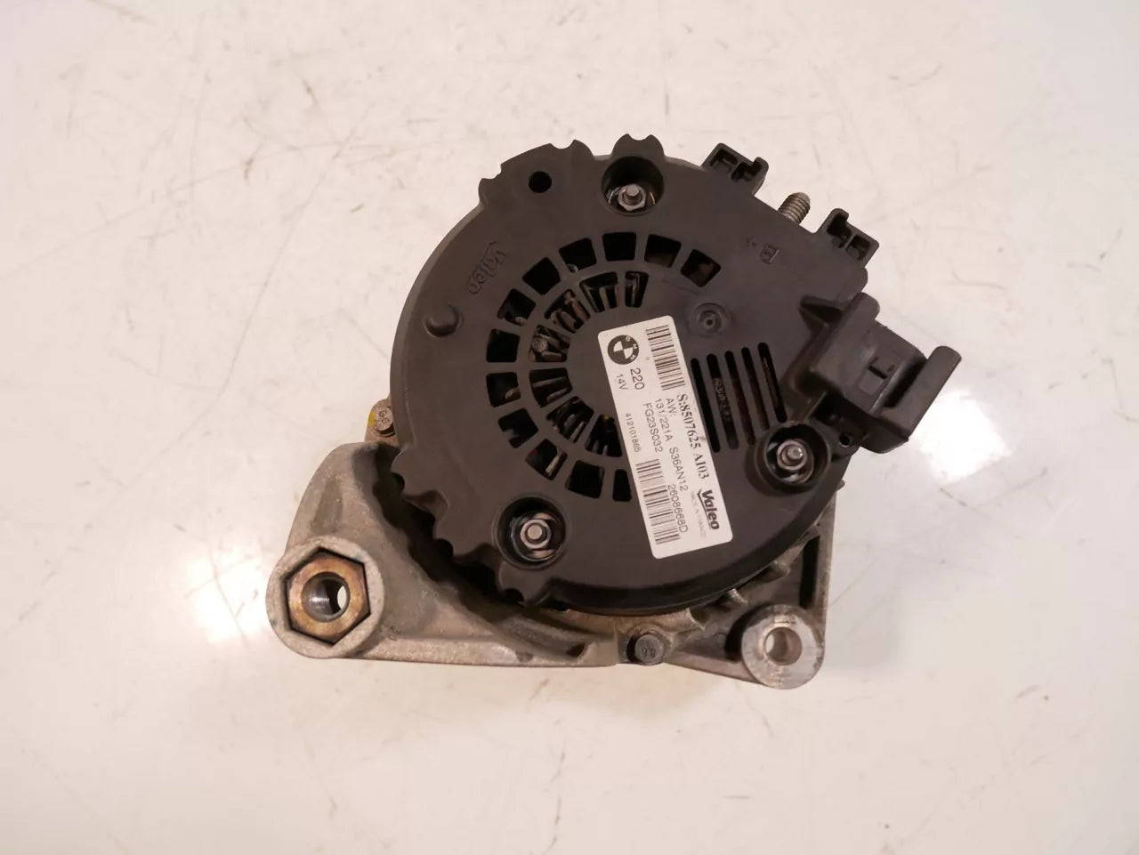 Alternador BMW Serie 5 F10 2.0 520 d N47D20C N47 8507625