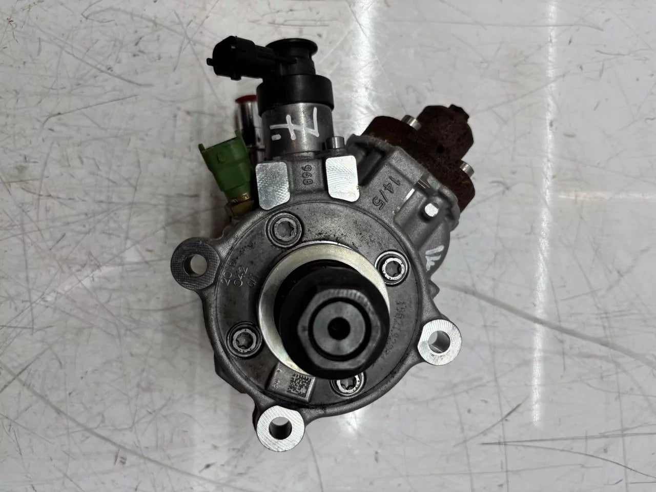 Bomba de alta presión Jaguar XF II X260 2.0 D 204DTD AJ204D G4D3-9B395-AA