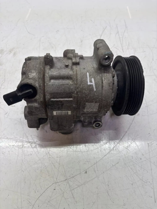 Compresor de aire acondicionado Skoda Volkswagen Golf 1.4 CGGA CGG 1K0820859T