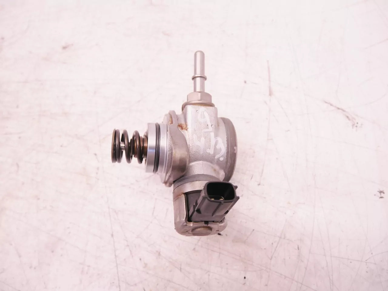 Bomba de combustible Nissan Qashqai 2 1.2 DIG-T H5F HRA2DDT 166307214R