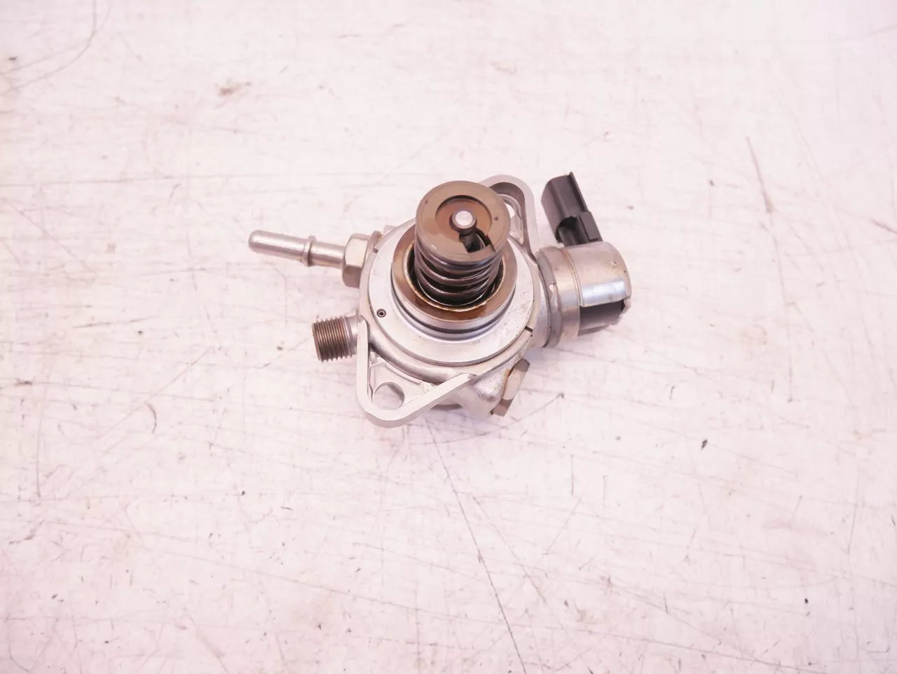 Bomba de combustible Nissan Qashqai 2 1.2 DIG-T H5F HRA2DDT 166307214R