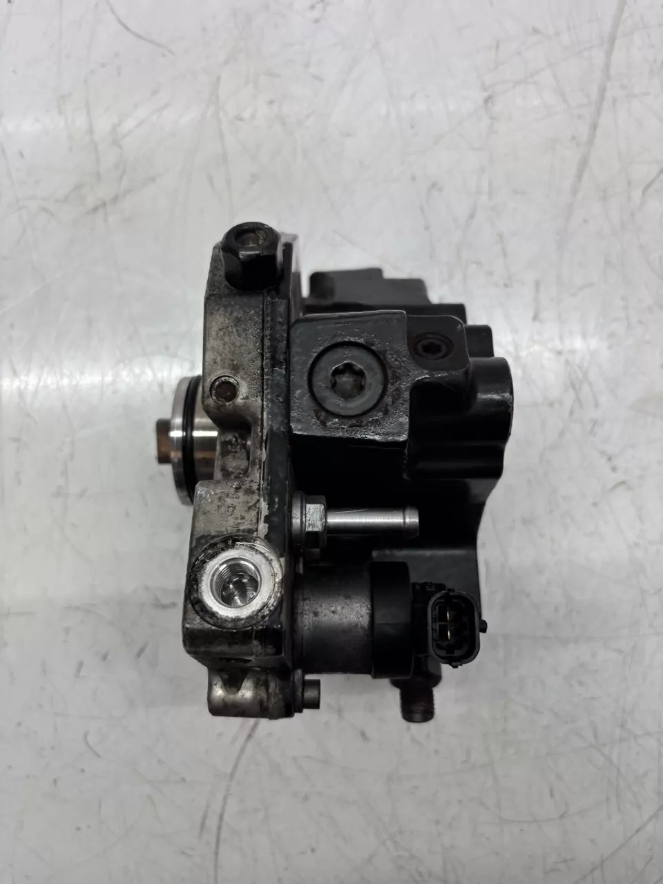 Bomba de alta presión Volvo C70 II 2.4 D5 D5244T13 30756125