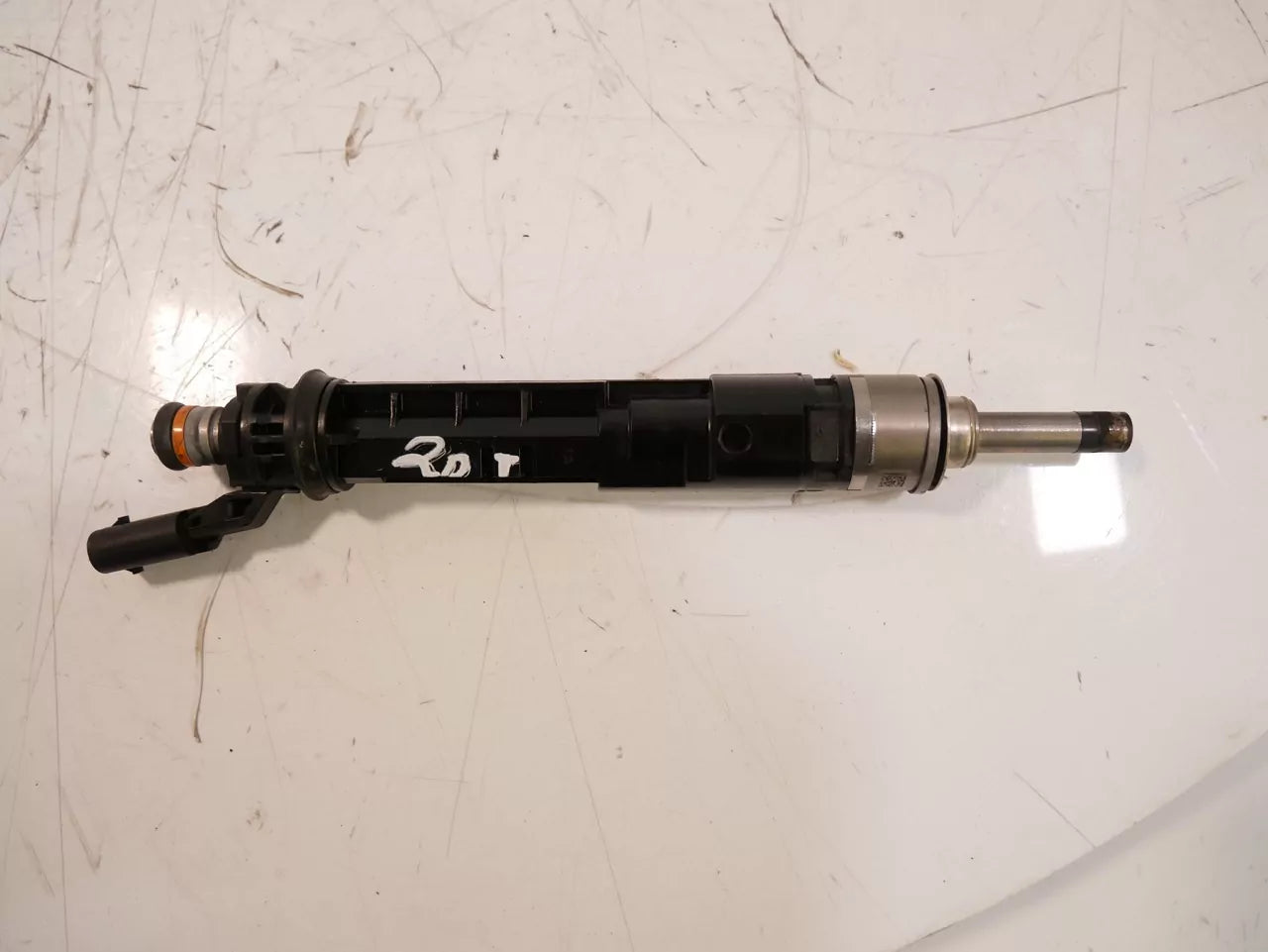 Inyector Nissan Qashqai J11 1,3 DIG-T HR13DDT 166002932R