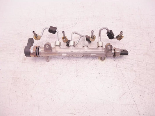 Tubo de ferrocarril Skoda Audi Seat Volkswagen Octavia Leon A3 Golf 1.6 TDI CLHA CLH 04L089B