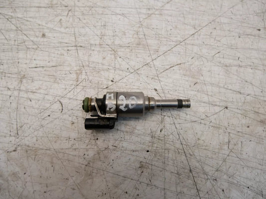 Boquilla inyector de combustible Ford Fiesta 6 CB1 1.0 EcoBoost SFJC 0261500342