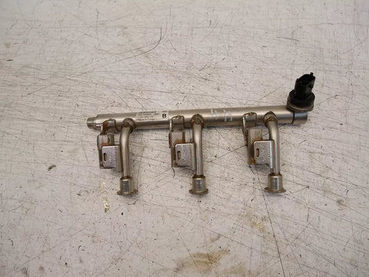Barra de inyectores Ford Fiesta 6 CB1 1.0 EcoBoost SFJC DM5G-9H487-AB