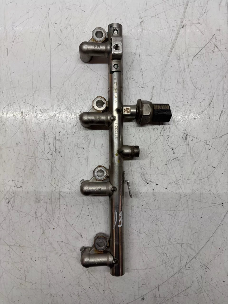 Rampa inyectora Mercedes-Benz Clase C 1.8 CGI M271.820 M271 271.820 A2710705495