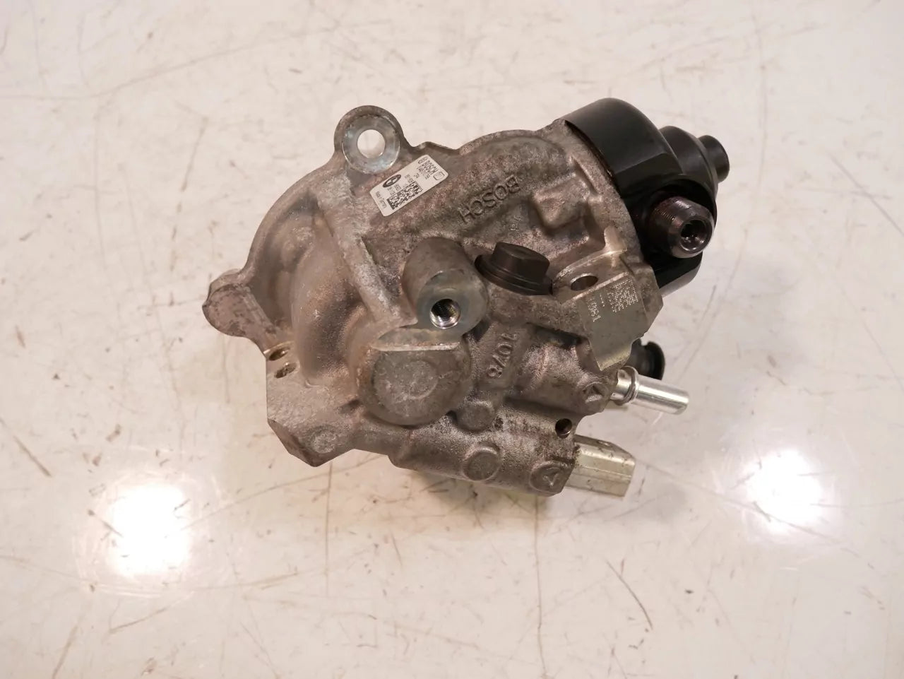 Bomba de alta presión BMW Serie 3 F30 F31 2.0 320d B47D20A B47 0445010768 8511626