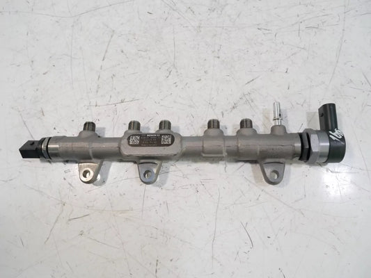 Tubo de raíl BMW Serie 3 F30 F31 2.0 320d B47D20A B47 0445214315 8512154