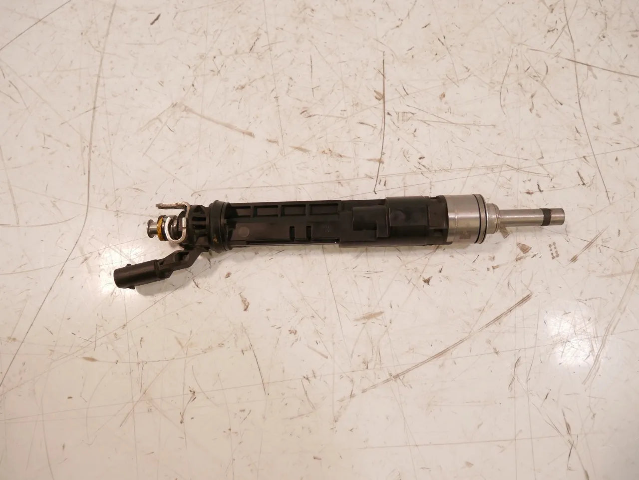 Inyector Nissan Qashqai J11 J12 1,3 DIG-T HR13DDT HR13