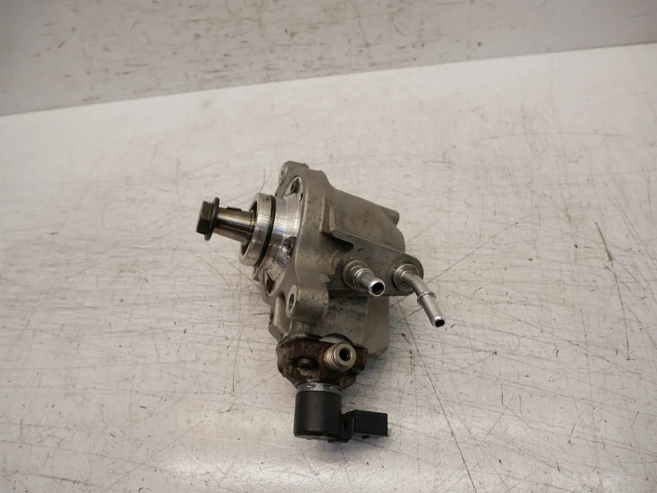 Bomba de alta presión Ford Mondeo MK5 2.0 EcoBlue YLCC HG9Q-9B395-AB