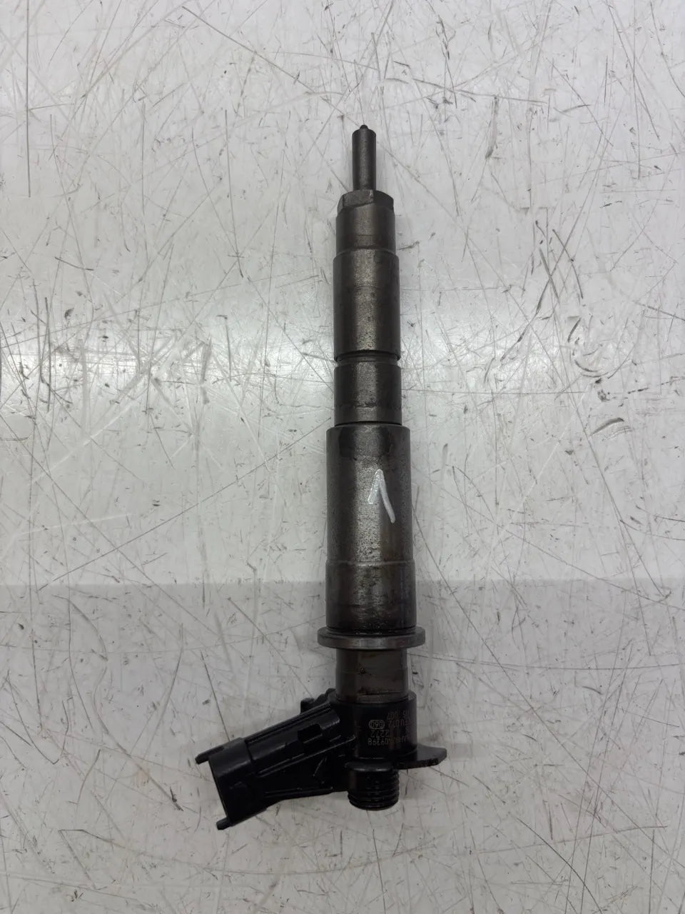 Inyector Nissan Qashqai JJ10E 2,0 dCi M9R832 M9R 1660000Q0A