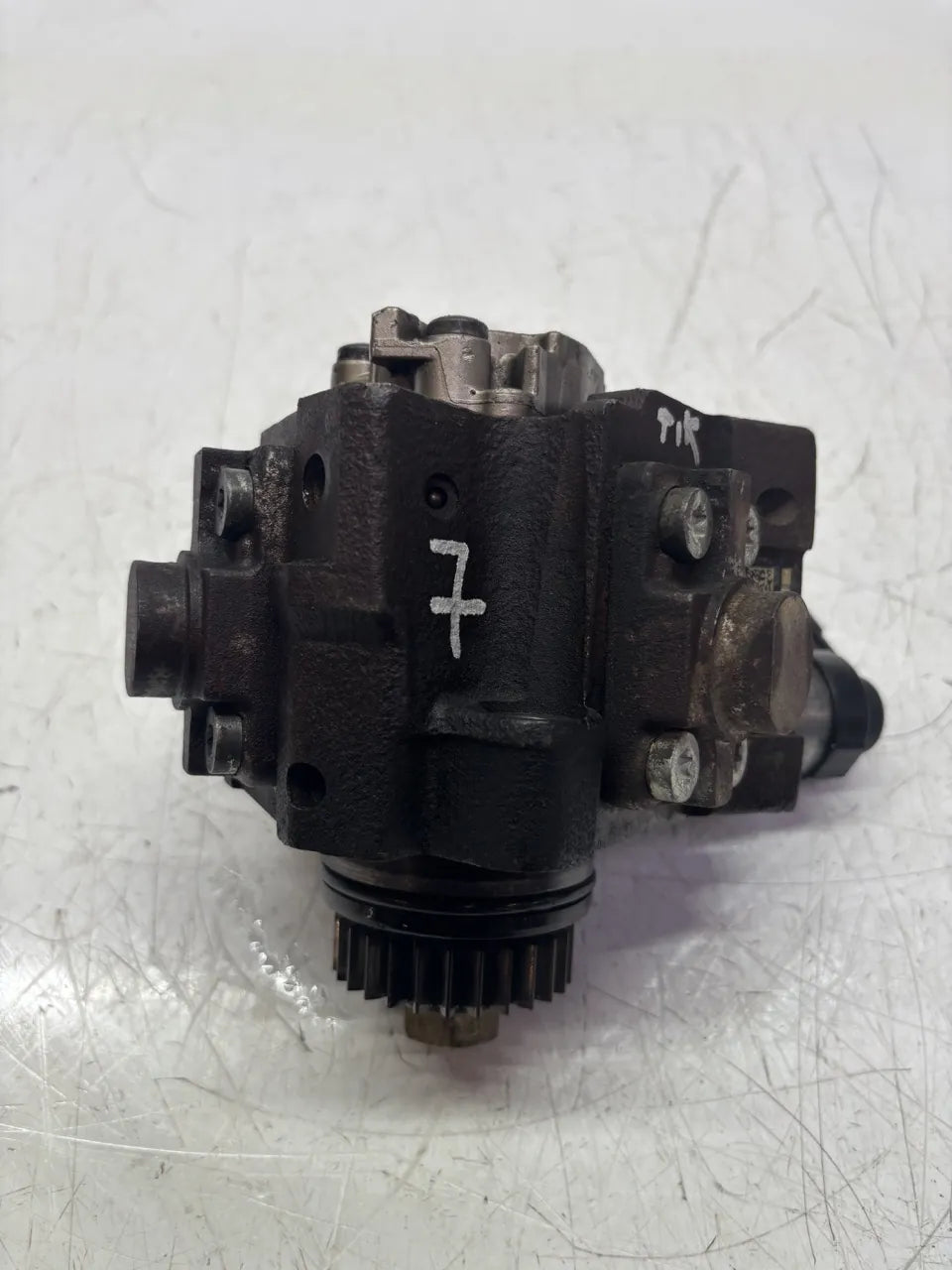 Bomba de alta presión Nissan Qashqai JJ10E 2.0 dCi M9R832 M9R 8200690744