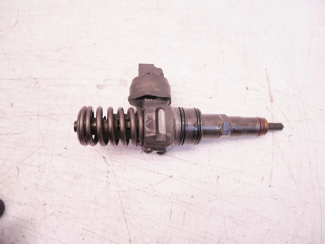 Inyector boquilla de inyección Volkswagen Golf Jetta Passat Touran 1.9 TDI BKC 038130073AG