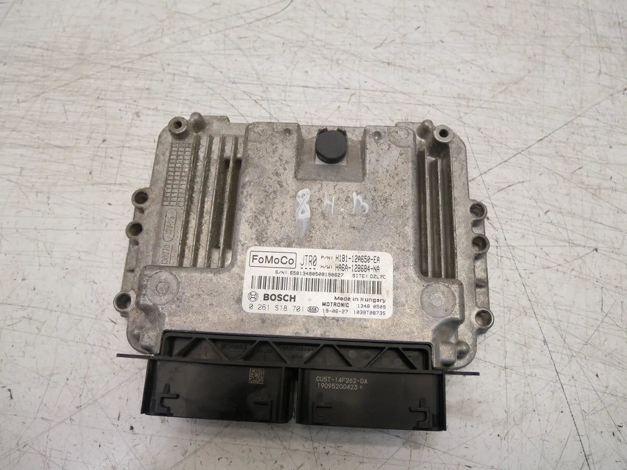Unidad de control Ford 1.0 M1JJ M1JU H1B1-12A650-EA HA6A-12B684-NA 0261S18701