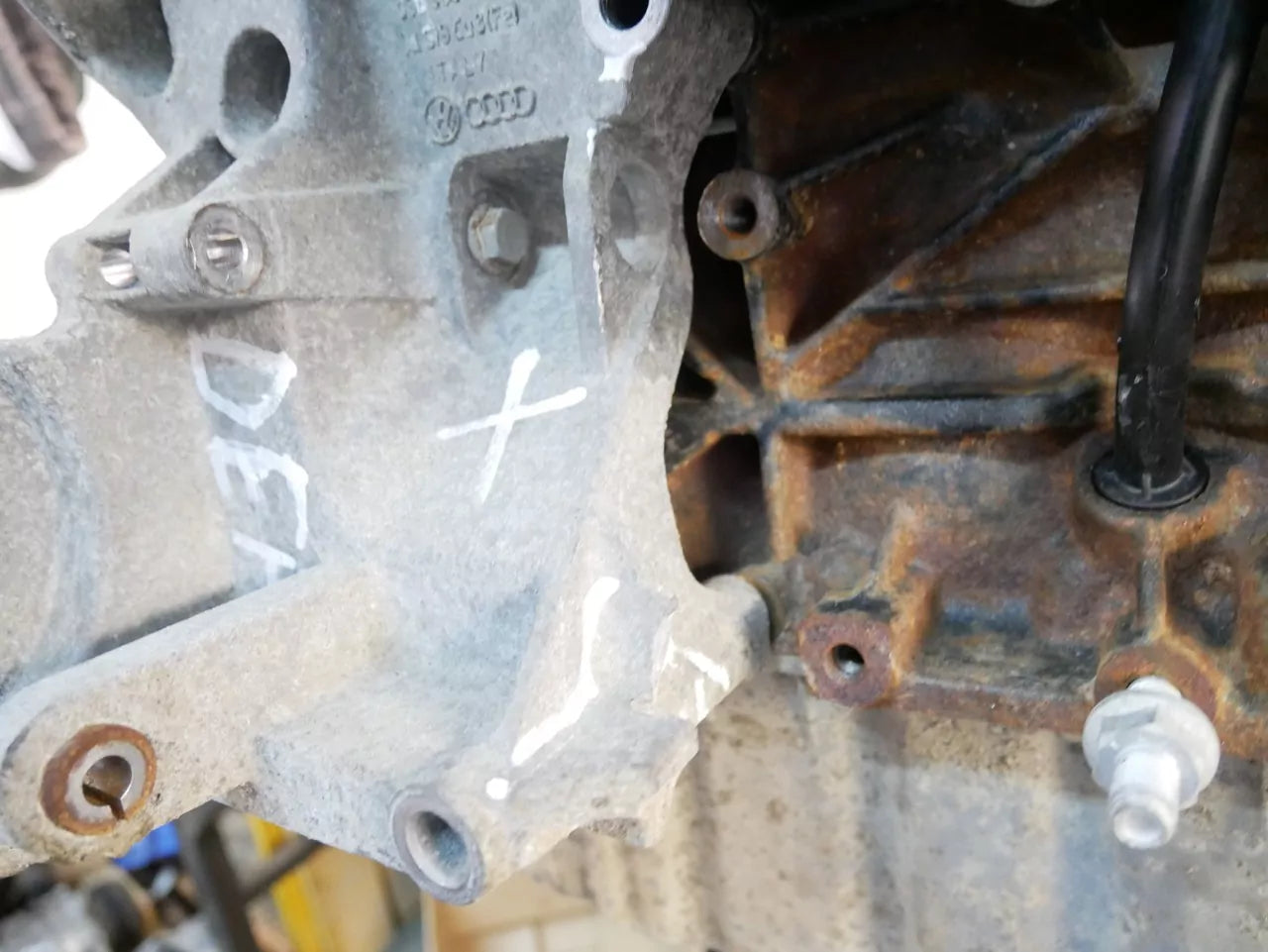 Motor Volkswagen Transporter T5 T6 2.0 TDI CAAC 03L100036S