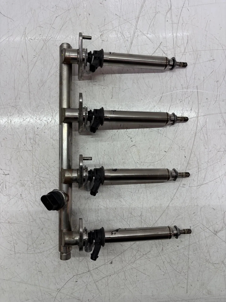 Rampa inyectora Mercedes-Benz Clase C 2.0 C350 e M274.920 M274 A2740700995