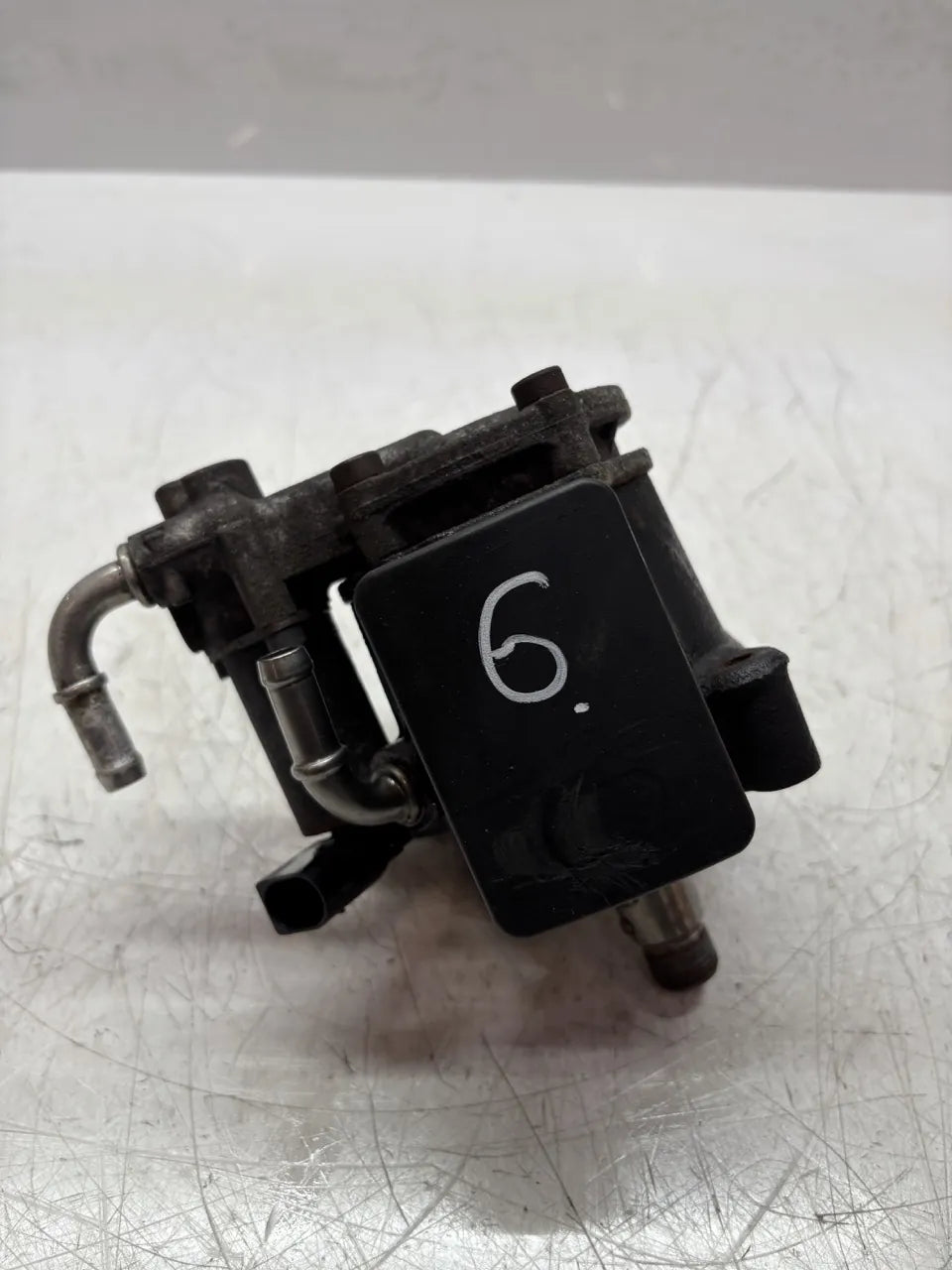 Bomba de alta presión Volkswagen Caddy III 1.6 TDI CAYD CAY 03L130755AL