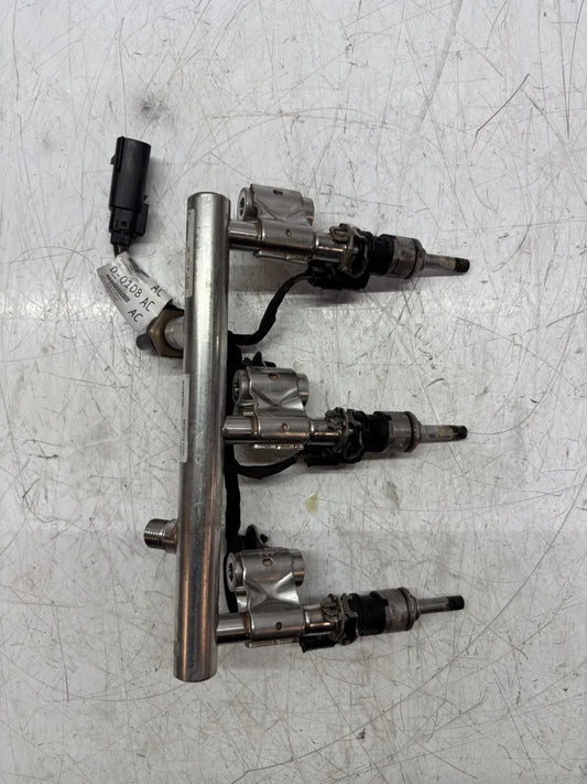 Rampa inyectora Ford Focus IV 1.5 EcoBoost YZDA HX7G-9D280AB