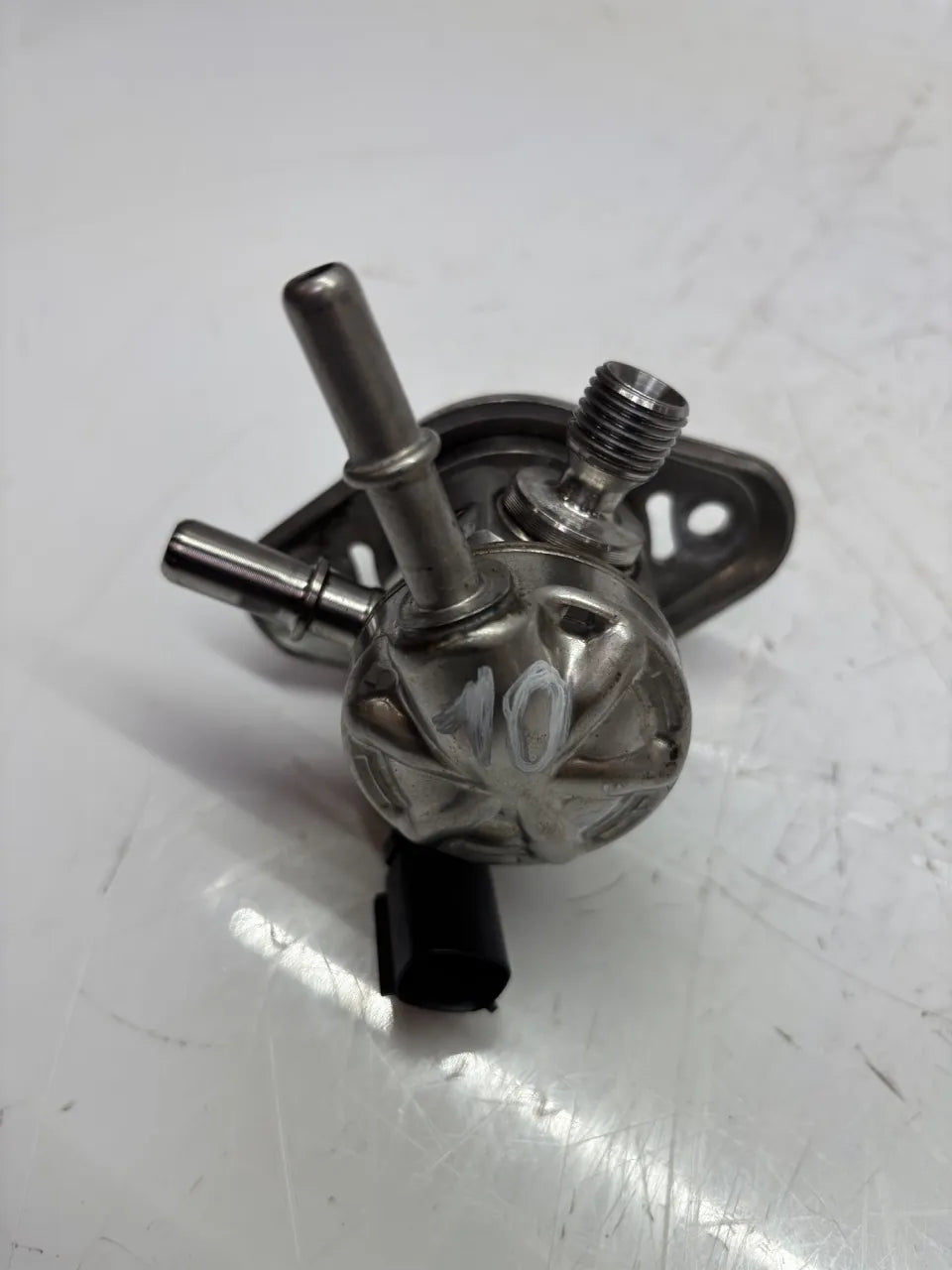 Bomba de combustible Ford 1.5 EcoBoost YZDA HX7G-9D376-AA