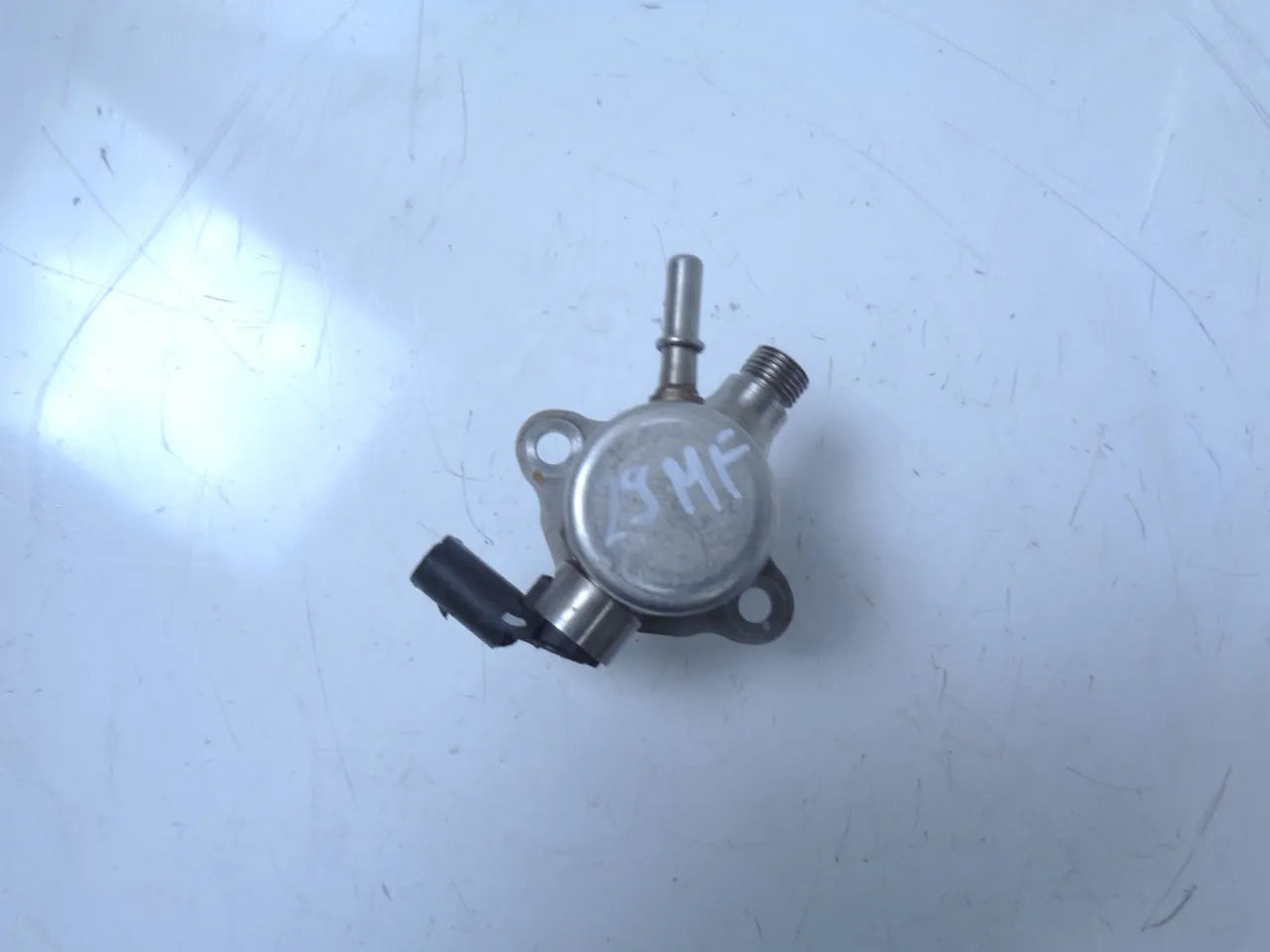 Bomba de combustible Audi Volkswagen A3 Q3 Golf 1.5 TFSI DFYA DFY 05E127027D