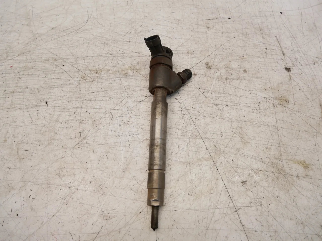 Inyector Citroen 1.5 YHY DV5RD 9828959880 0445110955