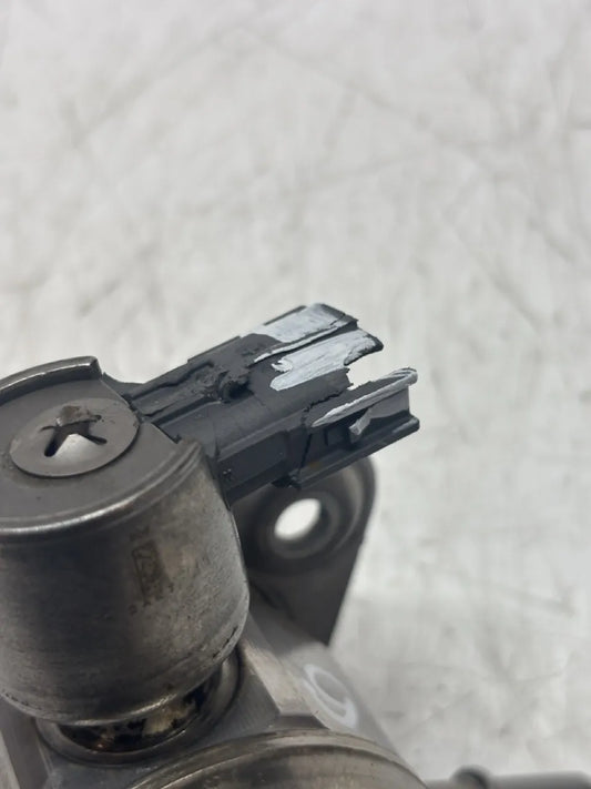 Bomba de combustible Nissan Juke F15 1.6 DIG-T MR16DDT 166303JY0A