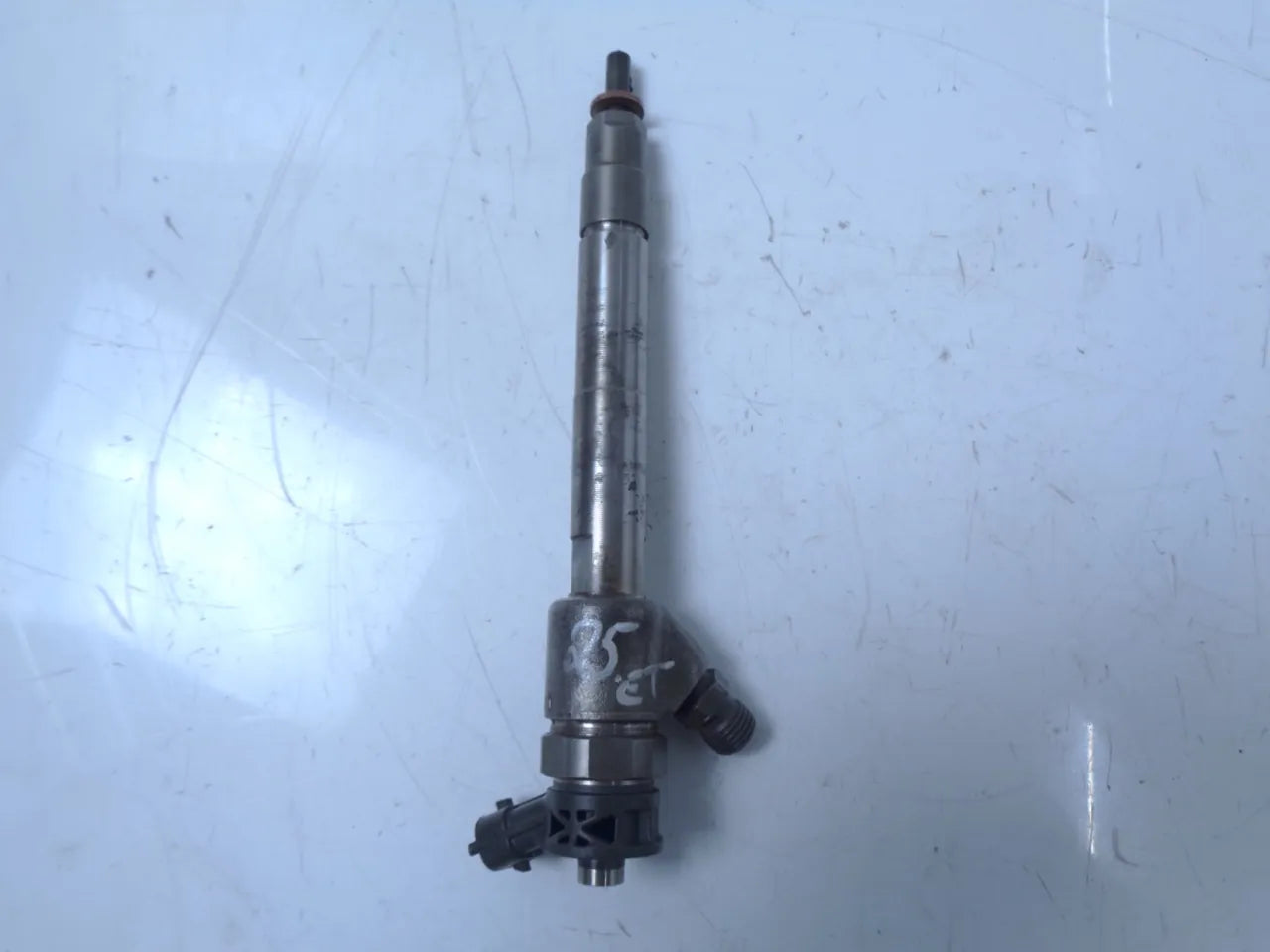 Inyector Citroen Berlingo K9 1.5 BlueHDI YHY DV5RD 9828959880 0445110955