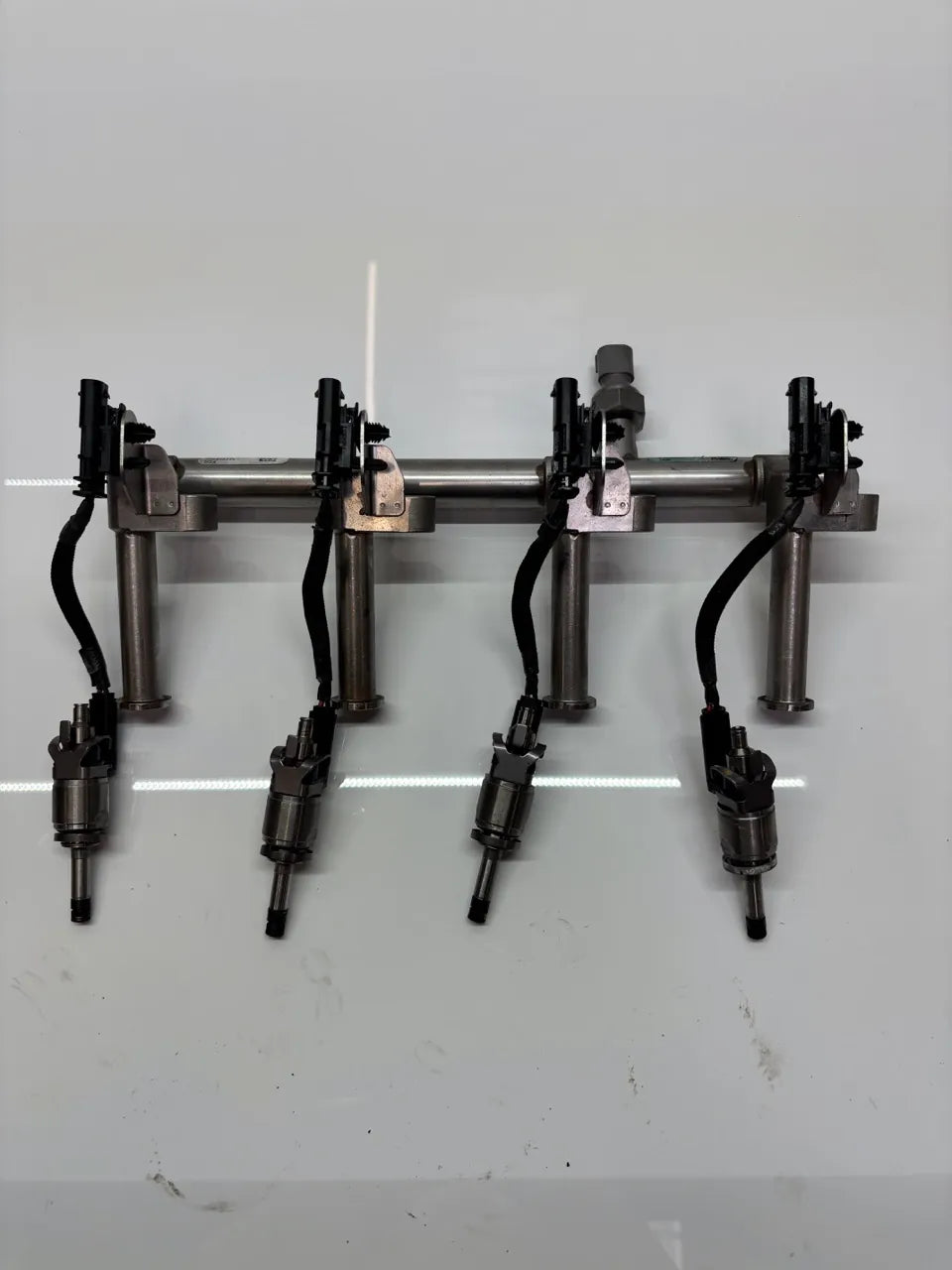 Carril del inyector Volvo V40 2.0 T2 B4204T38 31303876