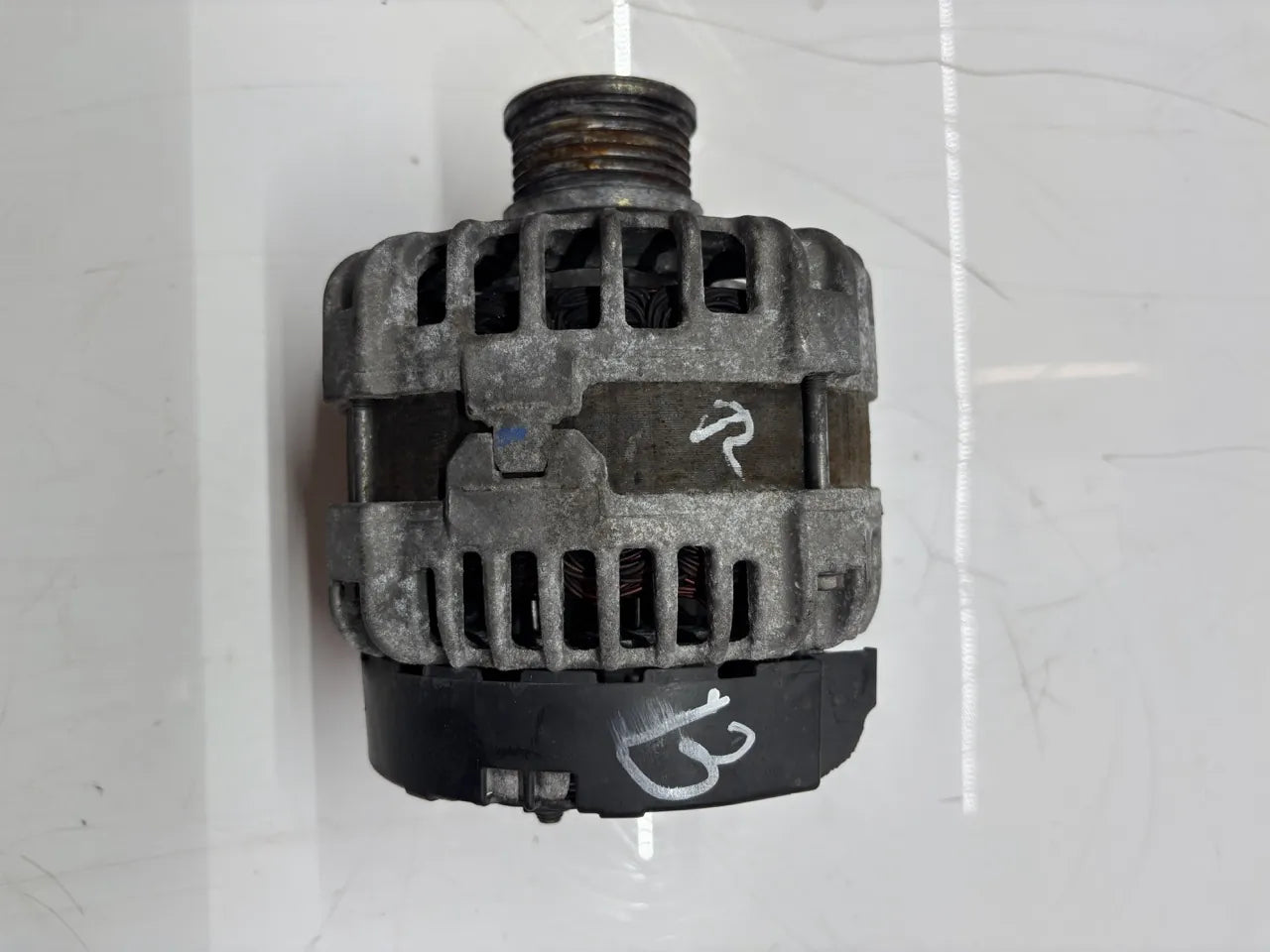 Alternador Audi A4 B8 A5 A6 C7 Q5 2.0 TDI CGLC CGL 03L903017E