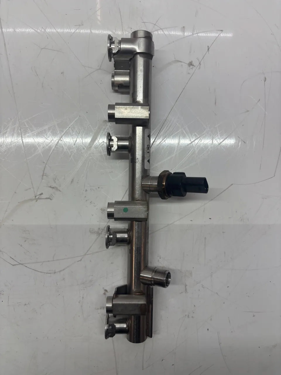 Rampa inyectora Mercedes-Benz 1.3 A180 M282.914 M282 282.914 A2820701100