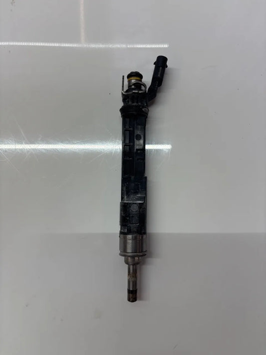 Inyector Mercedes-Benz GLB X247 1.3 200 gasolina M282.914 M282 282.914 A2820701000