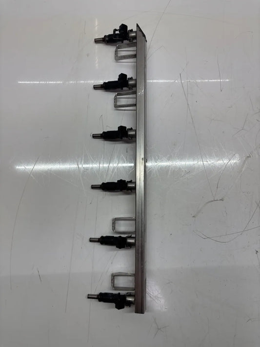 Carril del inyector BMW Z4 Roadster E89 2.5 sDrive 23 i N52B25A N52 7542544
